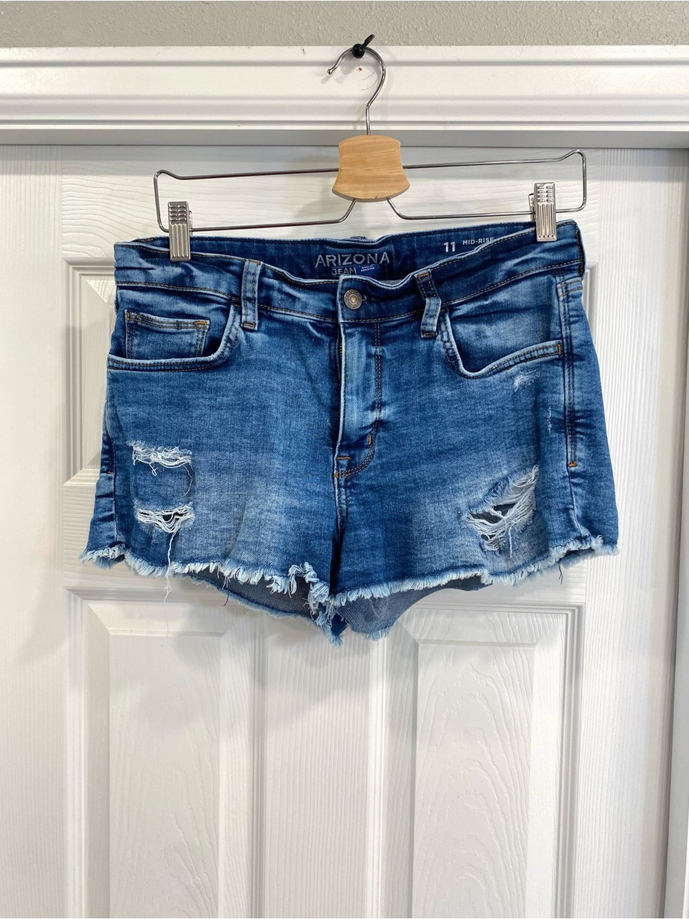 Arizona Jean Company Distressed Blue Denim Shorts - Picture 2 of 4